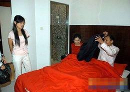 男女洞房视频,浪漫瞬间捕捉